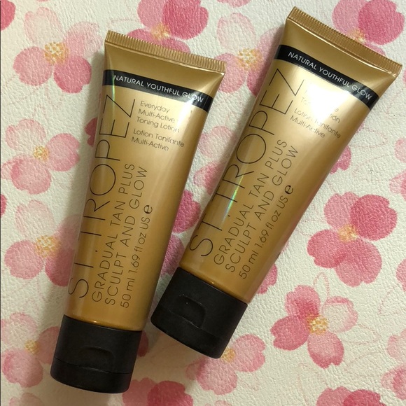 St. Tropez Other - Gradual Tan Plus Sculpt And Glow